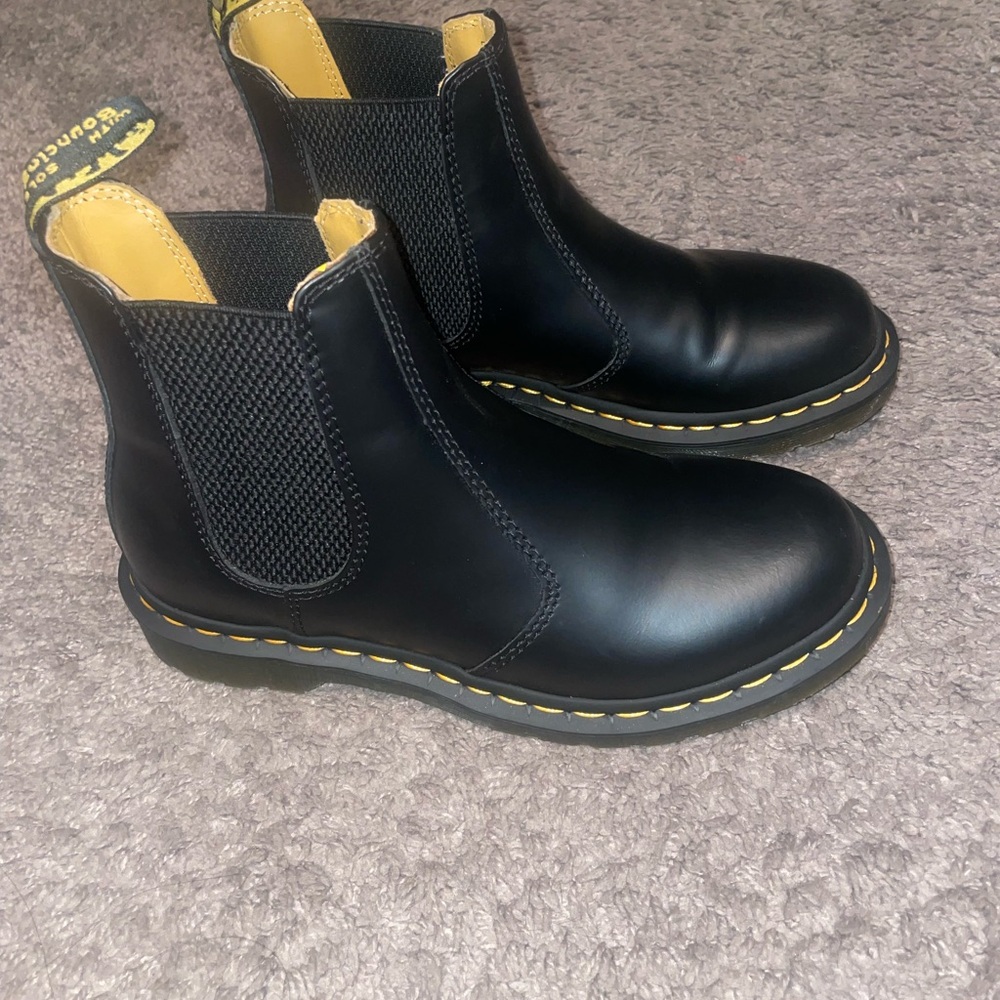Dr Martens 2976 Chelsea Boots